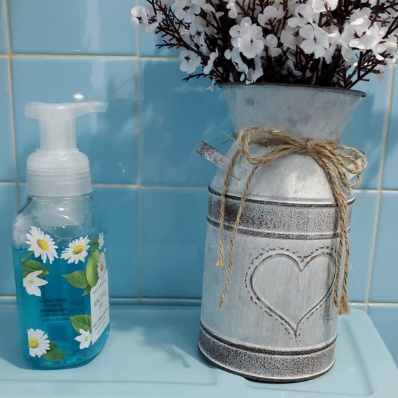 Decorative Metal Vase Farmhouse Decor Rustic Cottage Mantel Table Decoration Can - Picture 2 of 10